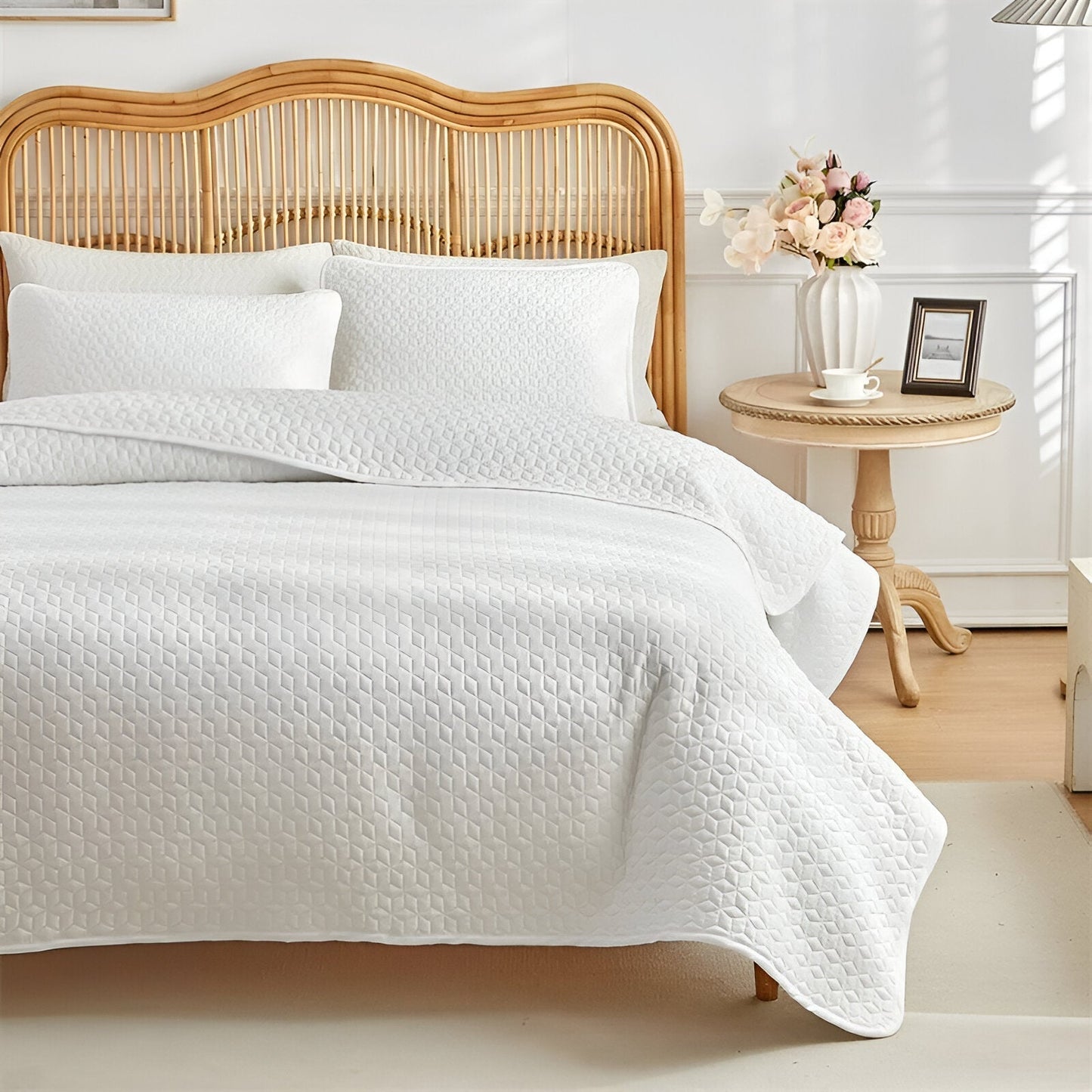 Ensemble Couvre-Lit Matelassé Beige Minimaliste Pour Chambre Sereine Et Confortable